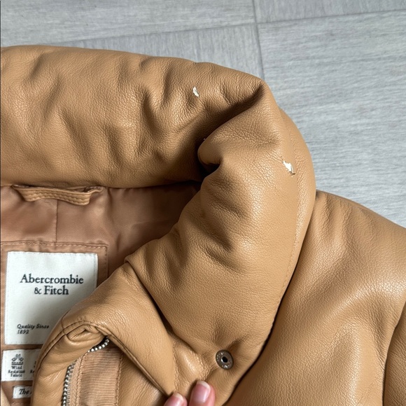 Abercrombie & Fitch Vegan Leather Puffer Jacket - Picture 5 of 6